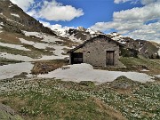Primavera al Monte Campo, neve al Laghetto di Pietra Quadra -20magg21 - FOTOGALLERY